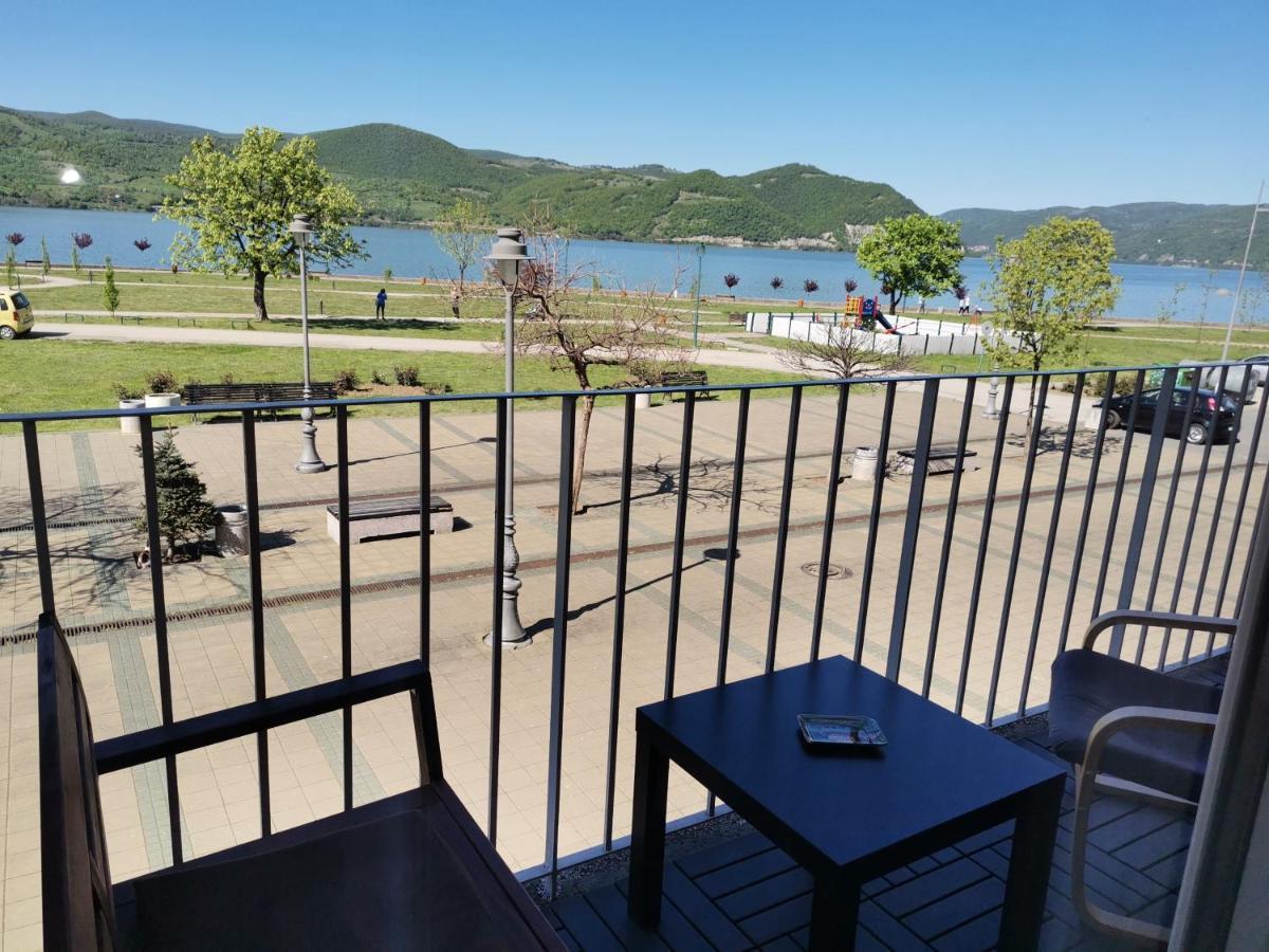 Apartman Terassa Donji Milanovac Dış mekan fotoğraf